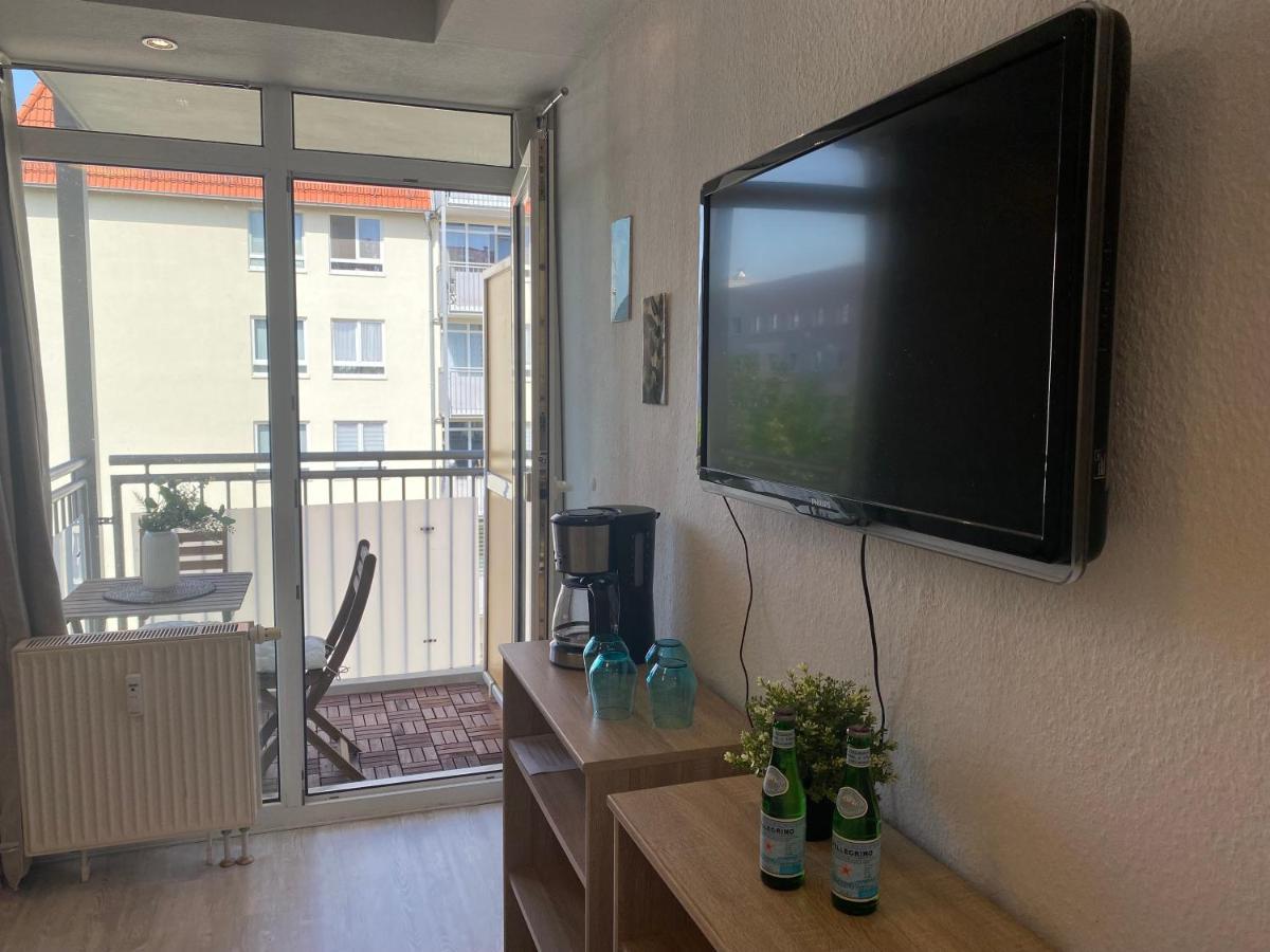 Charming Apartment - Balcony - Wifi - Kitchen Магдебург Екстериор снимка