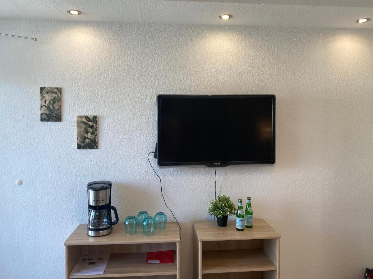 Charming Apartment - Balcony - Wifi - Kitchen Магдебург Екстериор снимка